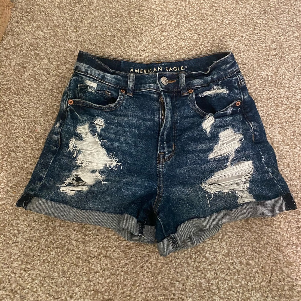 american eagle dark wash ripped mom shorts size 0